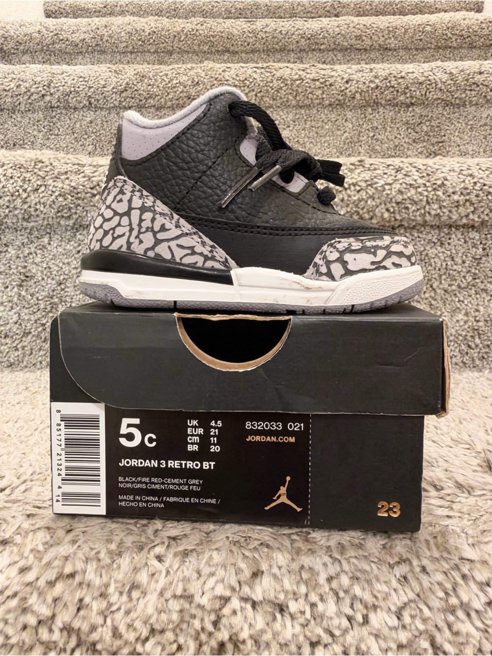 Jordan Kids Black and Cement Grey Retro 3 Sneakers
